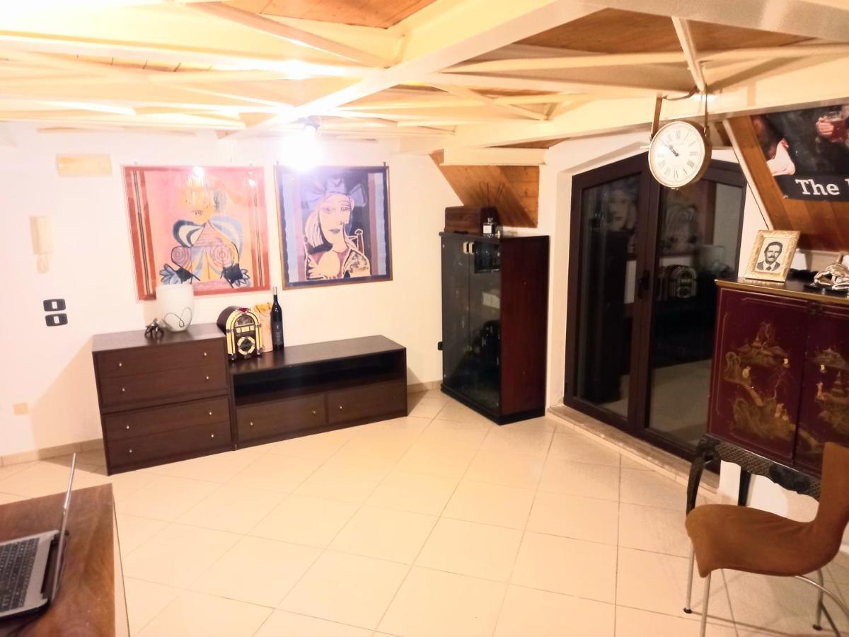בארוניסי Takeamalficoast City Loft מראה חיצוני תמונה